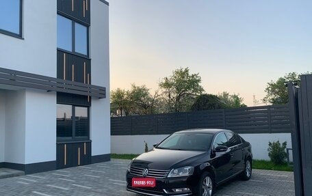 Volkswagen Passat B7, 2011 год, 1 370 000 рублей, 1 фотография