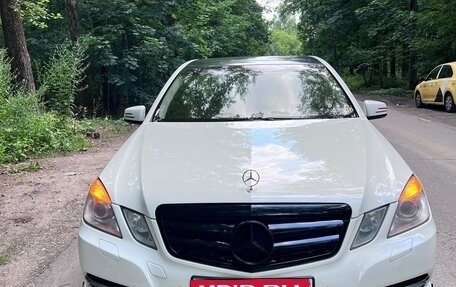 Mercedes-Benz E-Класс, 2012 год, 1 222 000 рублей, 1 фотография