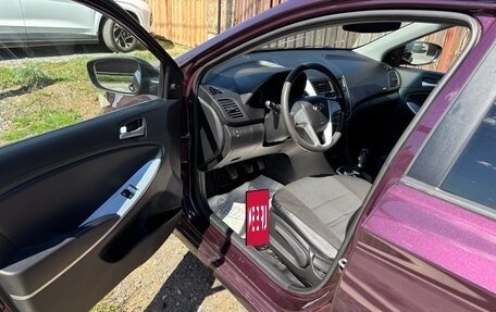 Hyundai Solaris II рестайлинг, 2011 год, 670 000 рублей, 5 фотография