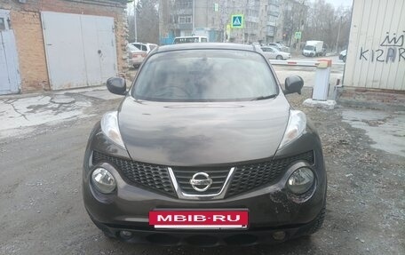 Nissan Juke II, 2010 год, 900 000 рублей, 2 фотография