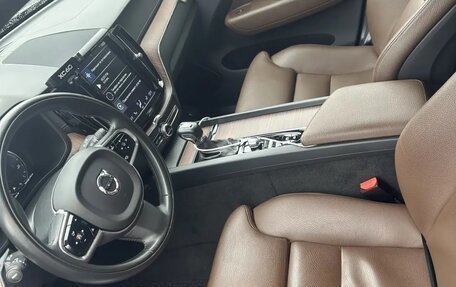 Volvo XC60 II, 2021 год, 4 150 000 рублей, 8 фотография