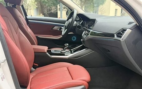 BMW 3 серия, 2022 год, 2 850 000 рублей, 15 фотография