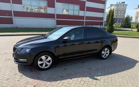 Skoda Octavia, 2018 год, 1 900 000 рублей, 2 фотография