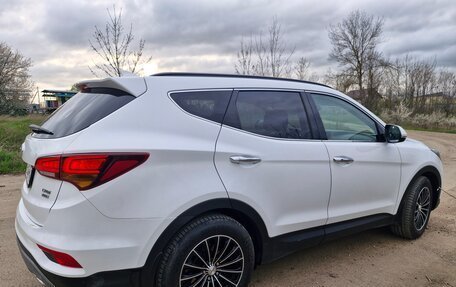 Hyundai Santa Fe III рестайлинг, 2018 год, 2 299 999 рублей, 7 фотография