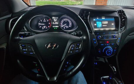 Hyundai Santa Fe III рестайлинг, 2018 год, 2 299 999 рублей, 20 фотография