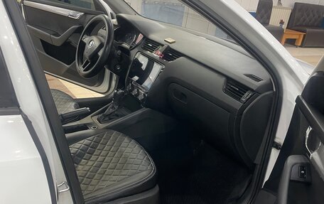 Skoda Octavia, 2016 год, 1 300 000 рублей, 9 фотография