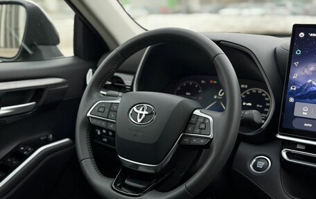 Toyota Highlander, 2026 год, 5 400 000 рублей, 22 фотография