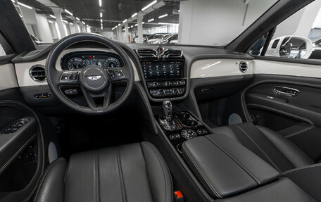 Bentley Bentayga I, 2024 год, 25 750 000 рублей, 7 фотография