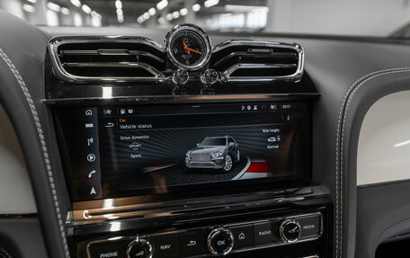 Bentley Bentayga I, 2024 год, 25 750 000 рублей, 22 фотография