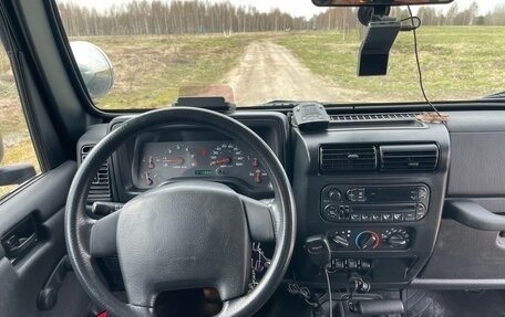 Jeep Wrangler, 2003 год, 1 970 000 рублей, 24 фотография