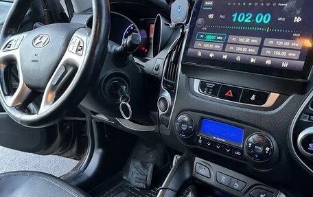 Hyundai ix35 I рестайлинг, 2013 год, 1 100 000 рублей, 16 фотография