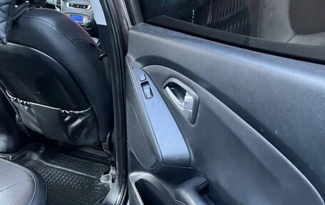 Hyundai ix35 I рестайлинг, 2013 год, 1 100 000 рублей, 20 фотография