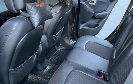 Hyundai ix35 I рестайлинг, 2013 год, 1 100 000 рублей, 22 фотография