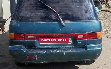 Nissan Prairie III, 1993 год, 147 900 рублей, 4 фотография