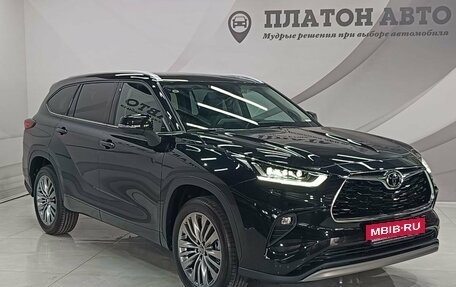 Toyota Highlander, 2026 год, 5 499 000 рублей, 3 фотография