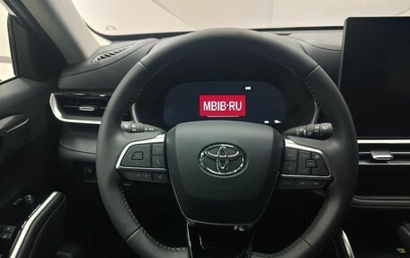 Toyota Highlander, 2026 год, 5 499 000 рублей, 9 фотография