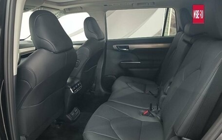 Toyota Highlander, 2026 год, 5 499 000 рублей, 14 фотография