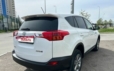 Toyota RAV4, 2015 год, 1 670 000 рублей, 5 фотография