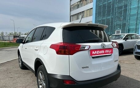 Toyota RAV4, 2015 год, 1 670 000 рублей, 3 фотография