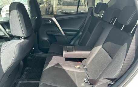 Toyota RAV4, 2015 год, 1 670 000 рублей, 20 фотография