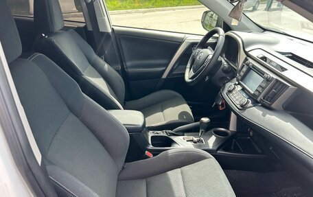 Toyota RAV4, 2015 год, 1 670 000 рублей, 23 фотография
