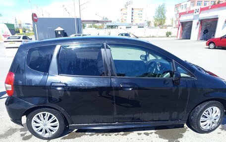 Honda Fit III, 2002 год, 329 000 рублей, 13 фотография