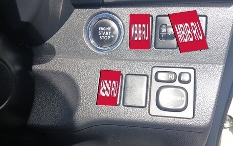 Toyota Ractis II, 2011 год, 820 000 рублей, 14 фотография