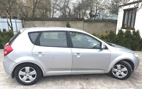 KIA cee'd I рестайлинг, 2009 год, 590 000 рублей, 12 фотография