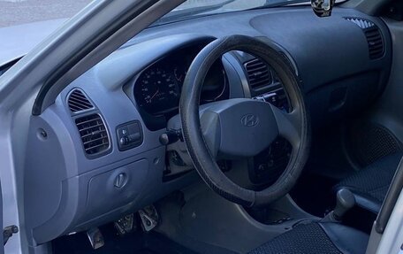 Hyundai Accent II, 2004 год, 140 000 рублей, 5 фотография