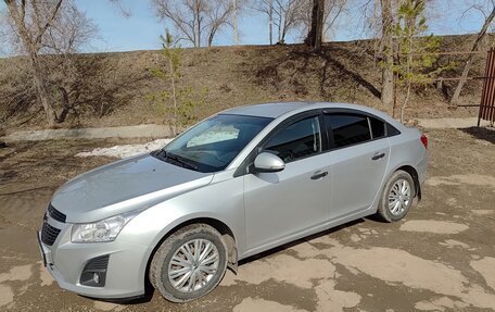 Chevrolet Cruze II, 2014 год, 715 000 рублей, 3 фотография
