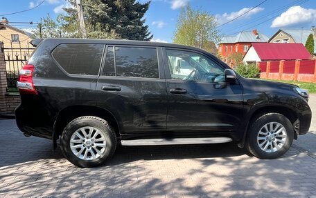 Toyota Land Cruiser Prado 150 рестайлинг 2, 2014 год, 4 400 000 рублей, 2 фотография