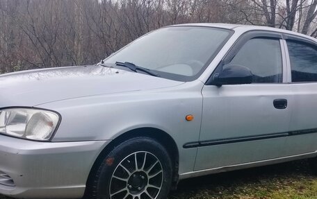 Hyundai Accent II, 2004 год, 350 000 рублей, 3 фотография