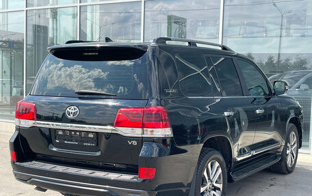 Toyota Land Cruiser 200, 2017 год, 5 999 000 рублей, 5 фотография