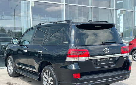 Toyota Land Cruiser 200, 2017 год, 5 999 000 рублей, 7 фотография