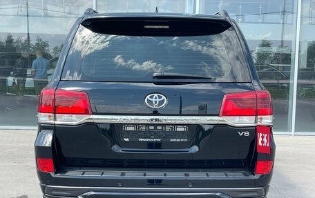 Toyota Land Cruiser 200, 2017 год, 5 999 000 рублей, 6 фотография