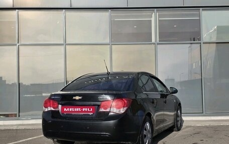 Chevrolet Cruze II, 2010 год, 599 000 рублей, 4 фотография