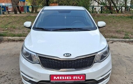 KIA Rio III рестайлинг, 2015 год, 970 000 рублей, 1 фотография