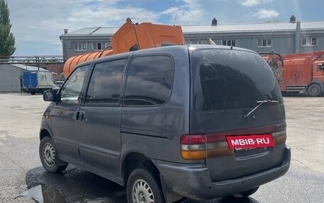 Nissan Serena I, 1993 год, 300 000 рублей, 3 фотография