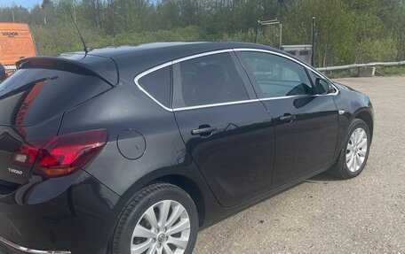 Opel Astra J, 2014 год, 795 000 рублей, 2 фотография
