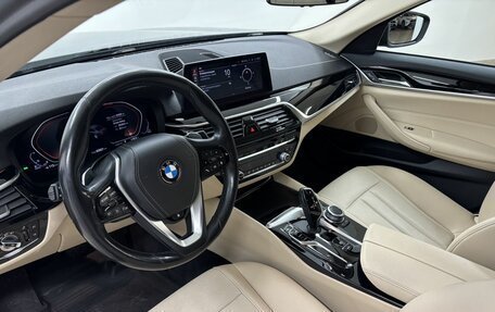BMW 5 серия, 2020 год, 3 850 000 рублей, 10 фотография