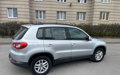 Volkswagen Tiguan I, 2011 год, 930 000 рублей, 1 фотография