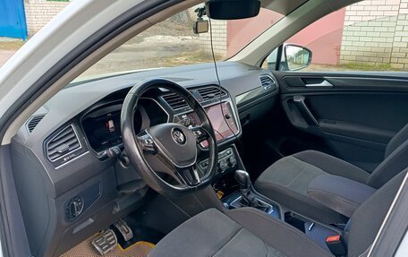 Volkswagen Tiguan II, 2018 год, 2 700 000 рублей, 7 фотография