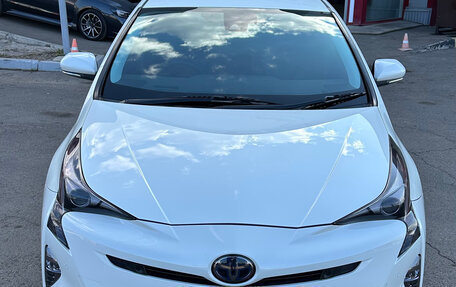 Toyota Prius IV XW50, 2017 год, 1 790 000 рублей, 5 фотография
