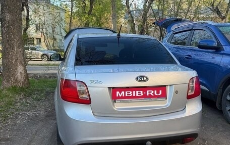 KIA Rio II, 2010 год, 385 000 рублей, 6 фотография