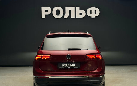 Volkswagen Tiguan II, 2021 год, 2 700 000 рублей, 4 фотография