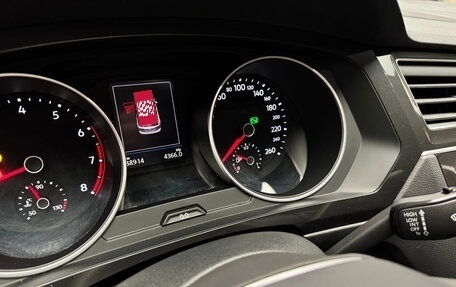 Volkswagen Tiguan II, 2021 год, 2 700 000 рублей, 22 фотография