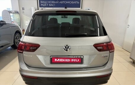 Volkswagen Tiguan II, 2017 год, 2 259 000 рублей, 5 фотография
