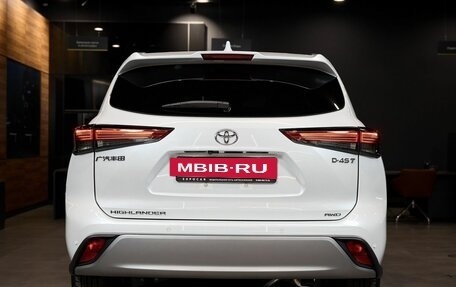 Toyota Highlander, 2026 год, 5 600 000 рублей, 27 фотография