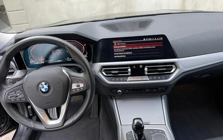BMW 3 серия, 2022 год, 3 390 000 рублей, 18 фотография