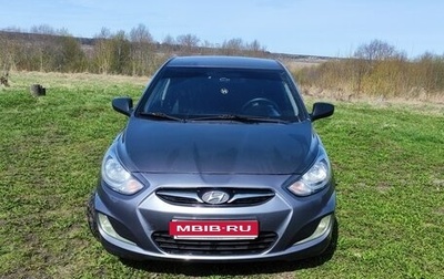 Hyundai Solaris II рестайлинг, 2013 год, 620 000 рублей, 1 фотография